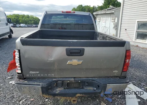 2008 Chevrolet Silverado K1500 из США, поврежденный, VIN 2GCEK13M981218958